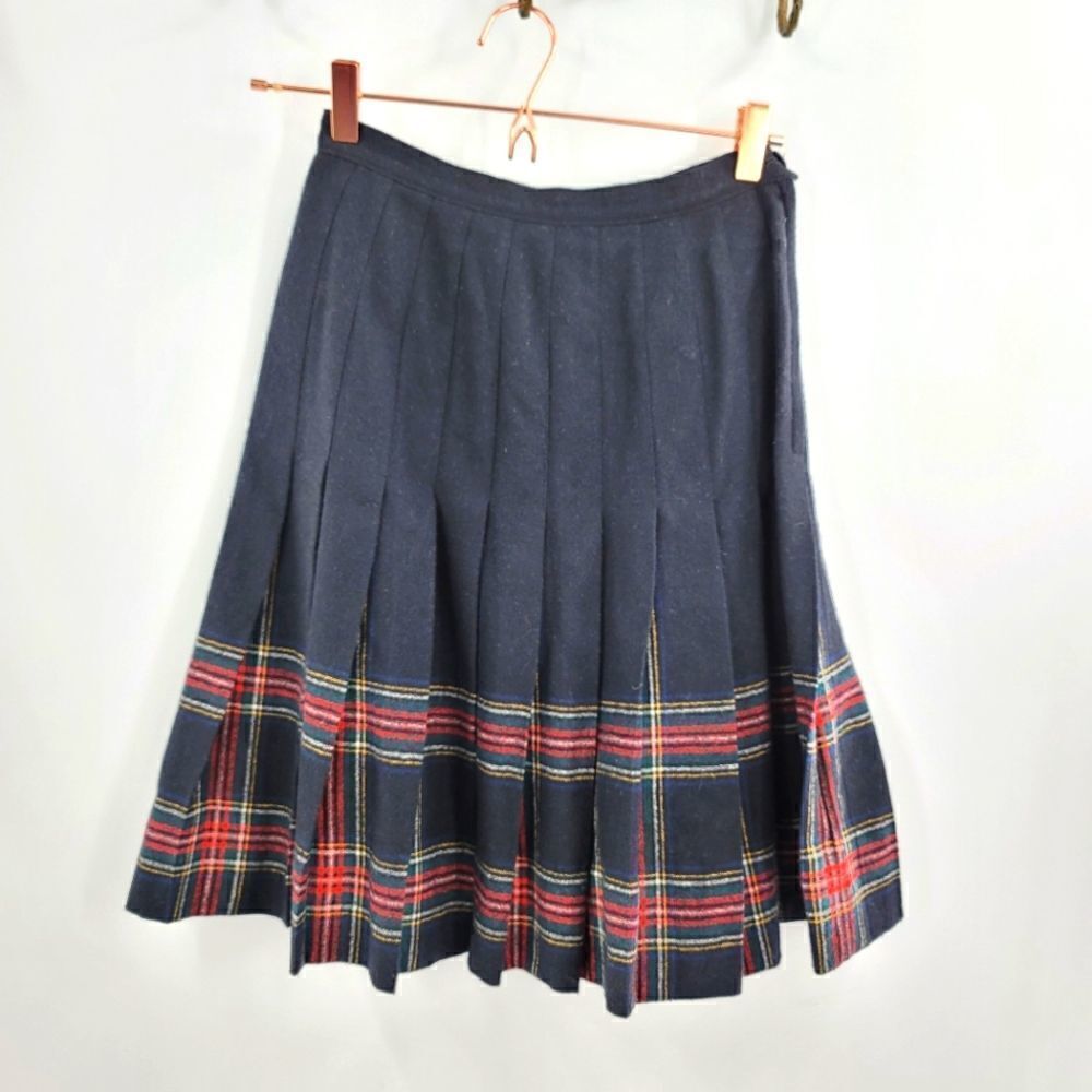 Vintage pendleton petite pleated wool skirt black with plaid